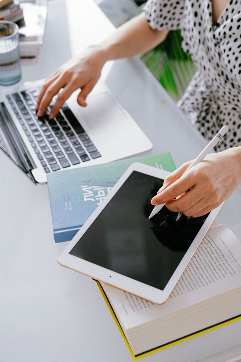 External links connecting a website to trusted external sources